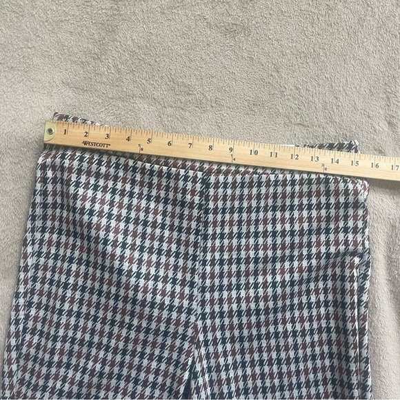 SO. Knit Flare Stretchy legging. Size L, Checkard - Picture 6 of 7